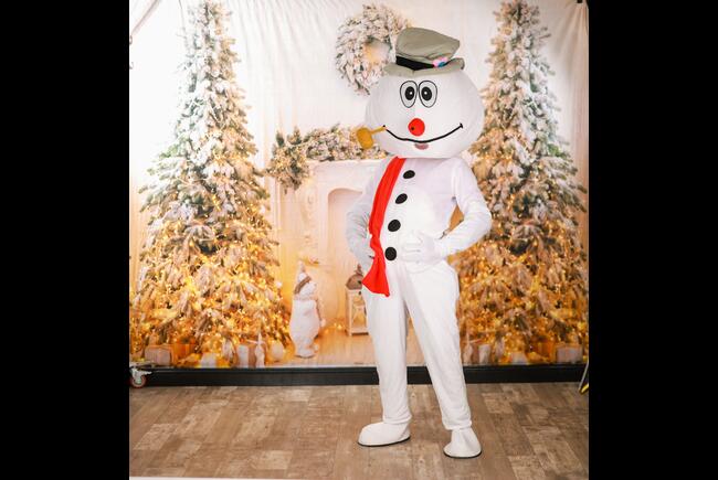 Frosty the Snowman - Fair Maidens & Masks
